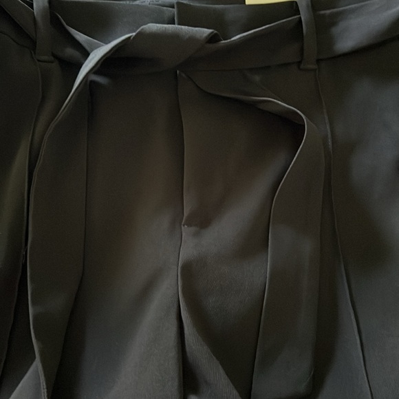 Chico’s Black Label wide leg pant in black. Size 1.5 - Picture 5 of 5